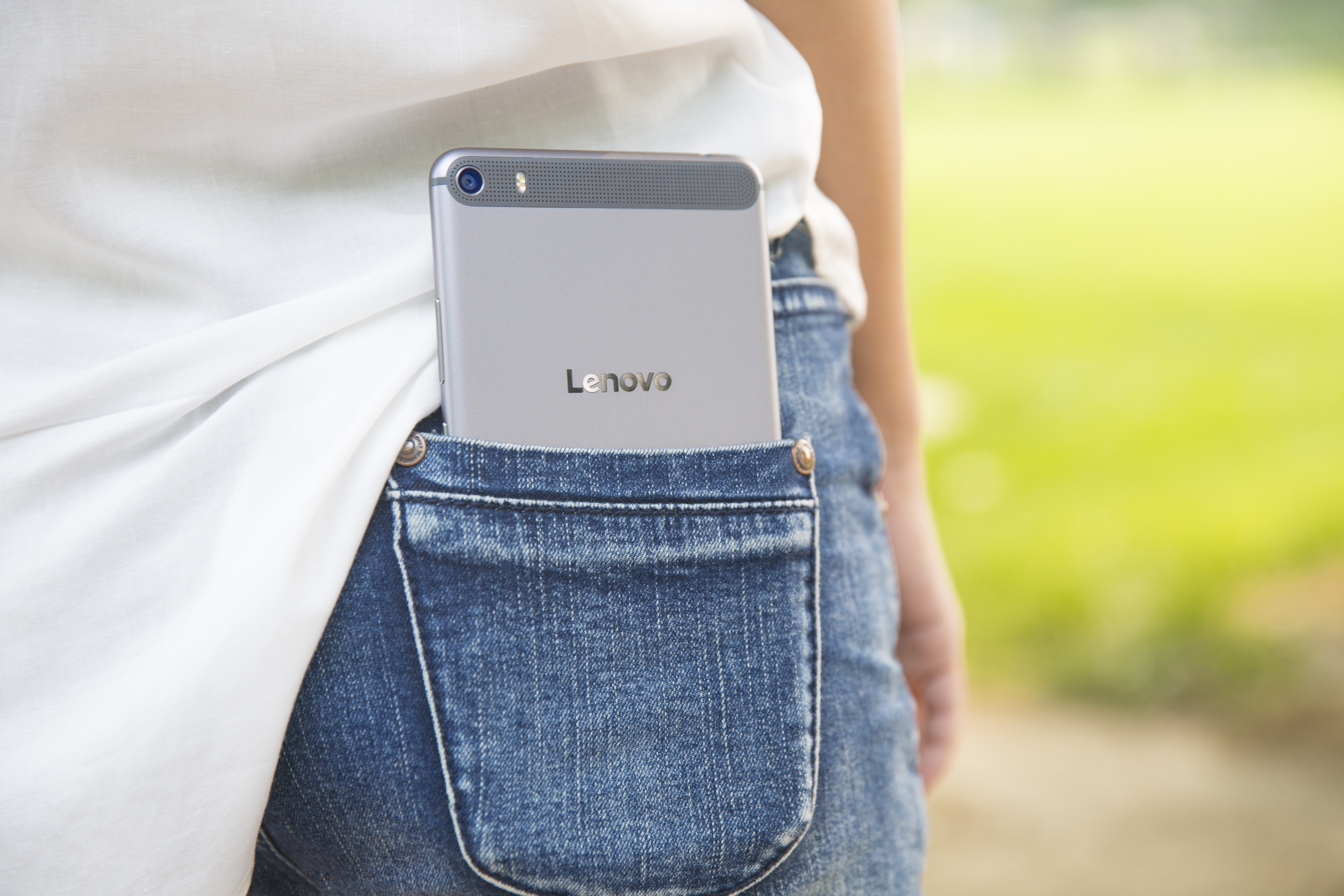   Lenovo Phab Plus   