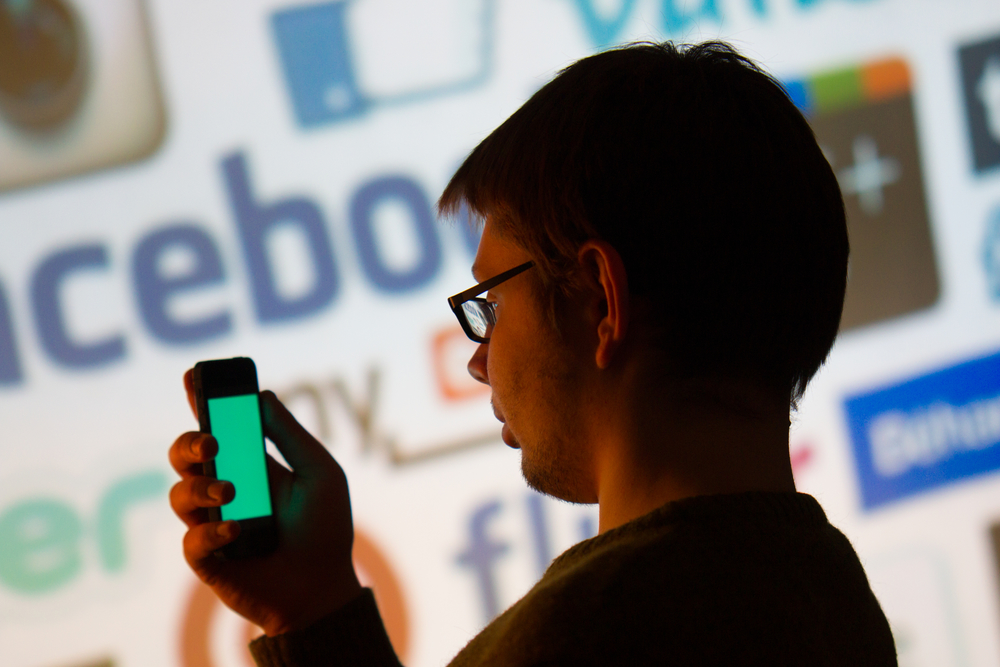  Facebook    Work Chat